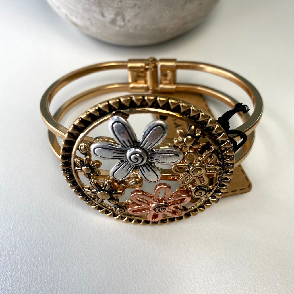 Floral Cut Out Bangle Hinge Bracelet